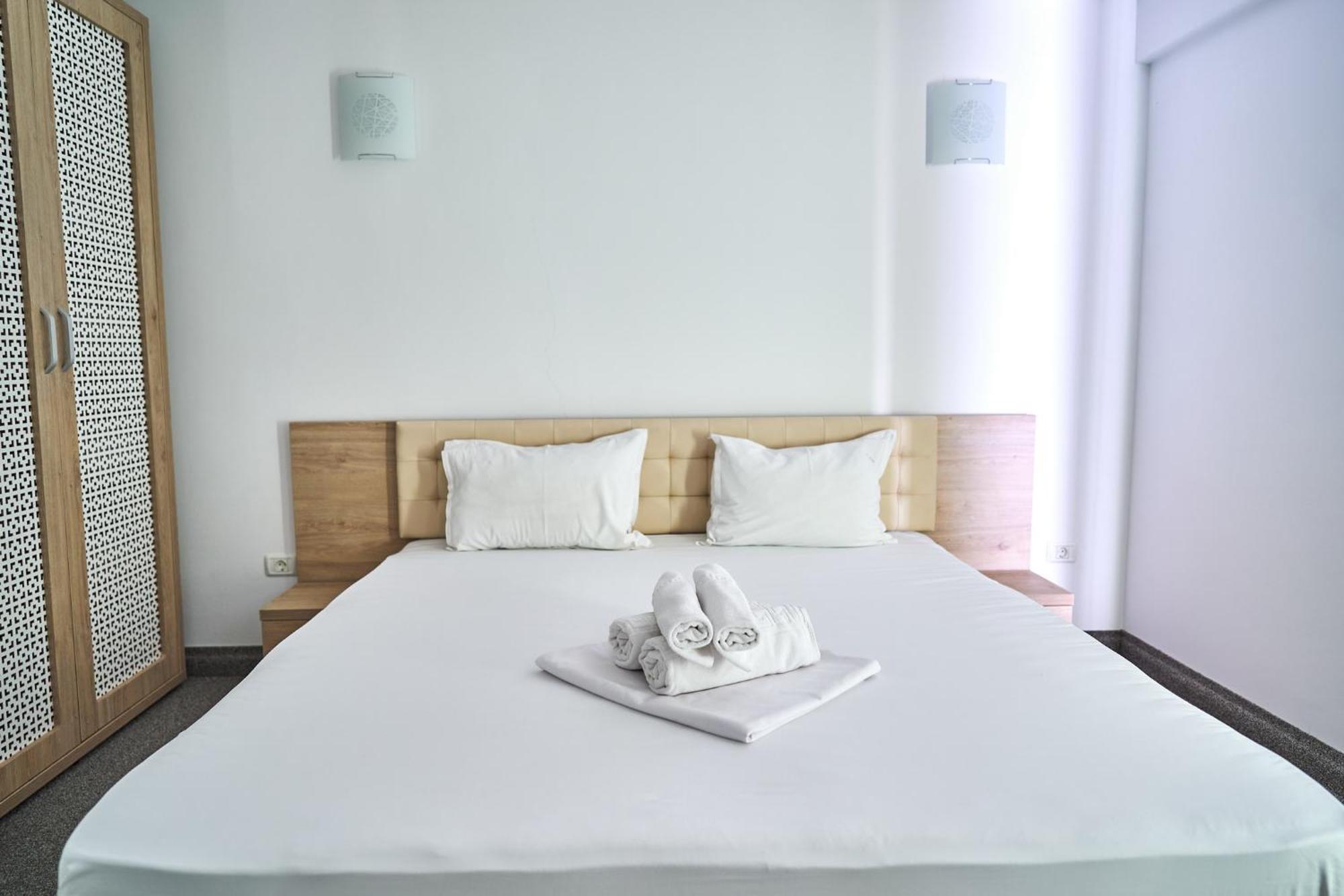 Alma Hotel