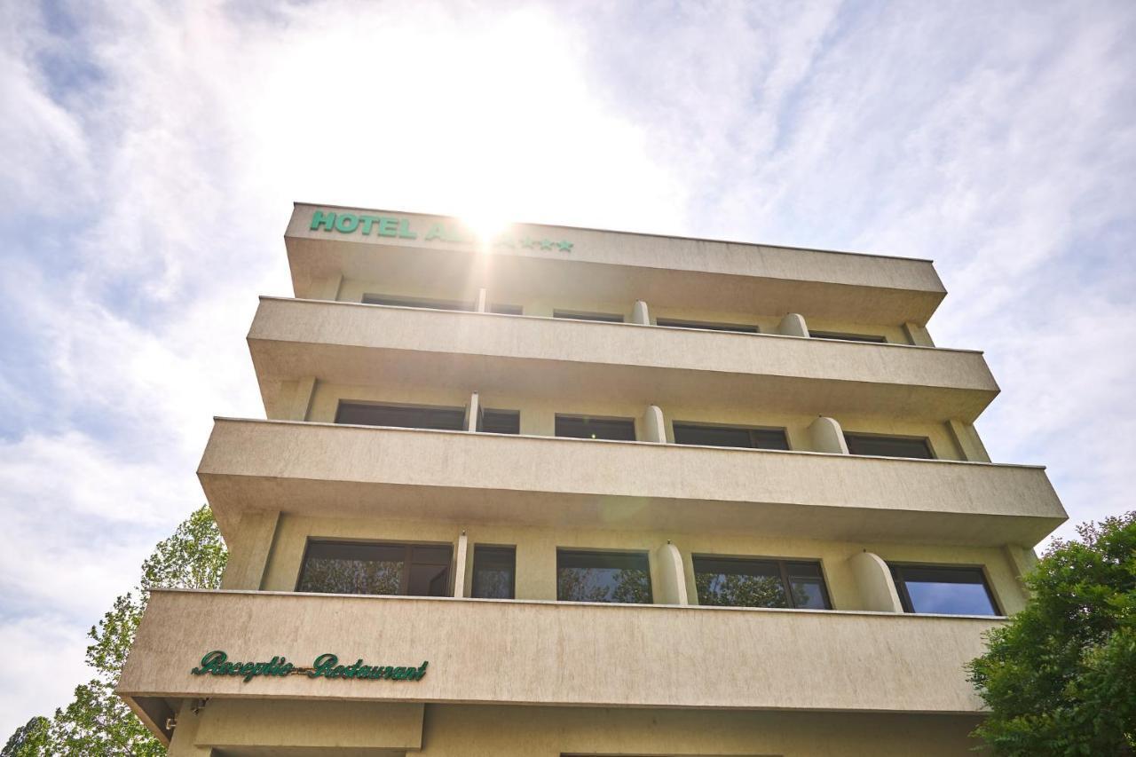 Alma Hotel 3*